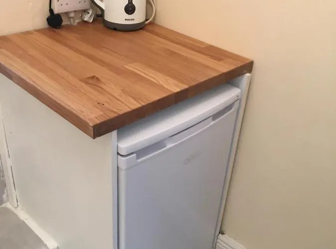 Apartment 1 Bedroom In 11